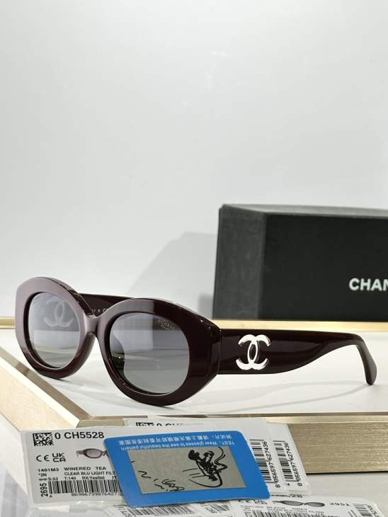 Picture of Chanel Sunglasses _SKUfw76989927fw
